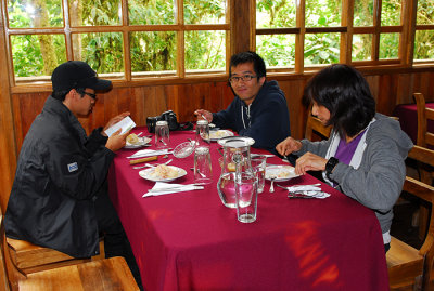 Lunch at Mindo Loma