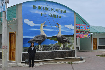 Van di cho o thanh pho Puerto Villamil.Isabela Is.