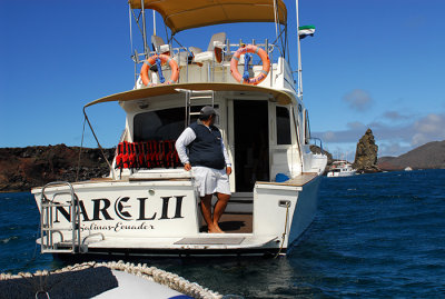 Boat to Isla Bartolome