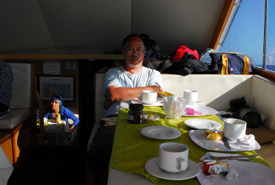 Lunch on boat to Isla Bartolome