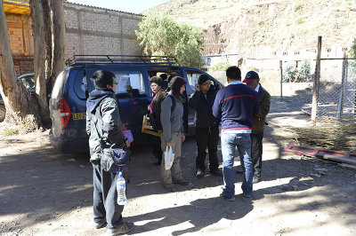Take bus to Pisac market on sunday
