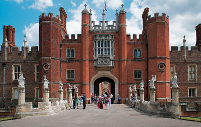 Hampton Court, Henry the Eighth's Castle - 1491- 1547