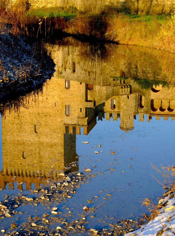 Castle in mirror river.jpg