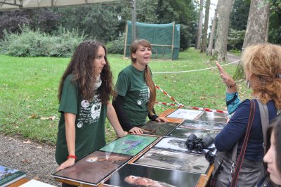 Greta and Silvia for special session of owls divulgation.jpg