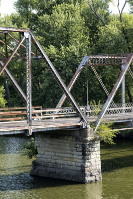Millhurst Bridge Detail