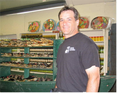 ross n gator heads.JPG