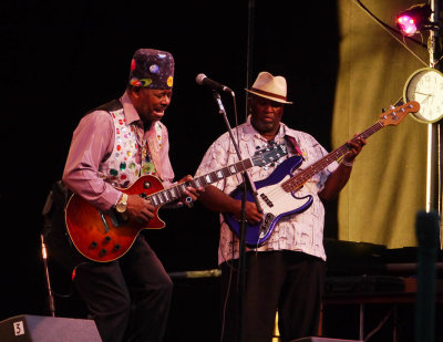 Lil' Ed with James Young on bass