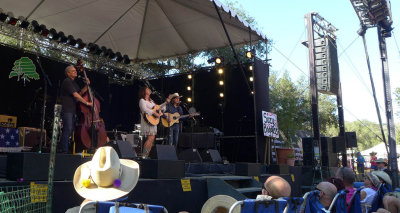 Suzy Bogguss brings some great music to the Sunday afternoon main stage