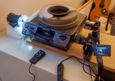 Camera-based slide digitizer