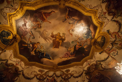 The celing of the parade room