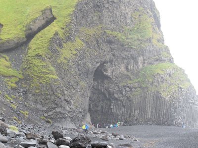 Vk-basalt-cave.jpg
