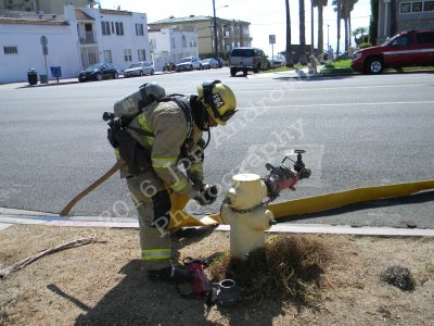 Redondo Beach FD Drill 9942     809 S Catalina     8-26-14.JPG