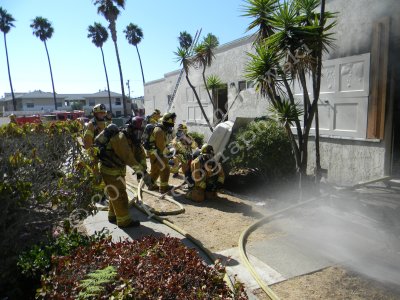 Redondo Beach FD Drill 9952     809 S Catalina     8-26-14.JPG