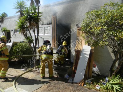 Redondo Beach FD Drill 9954     809 S Catalina     8-26-14.JPG