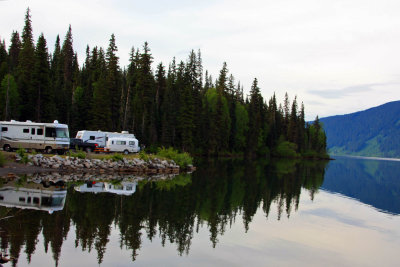 Lake Meziadin campground