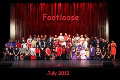 Footloose cast 2012.jpg