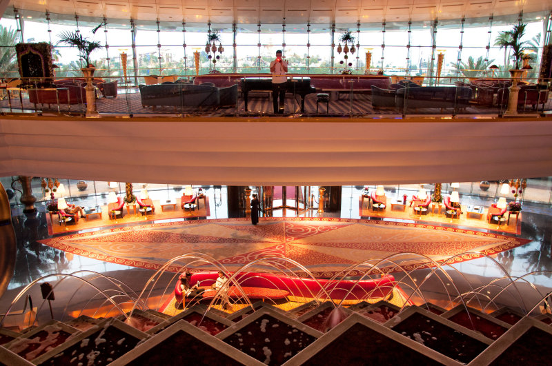 79 Dubai - Burj Al Arab Hall MRC@2014.jpg