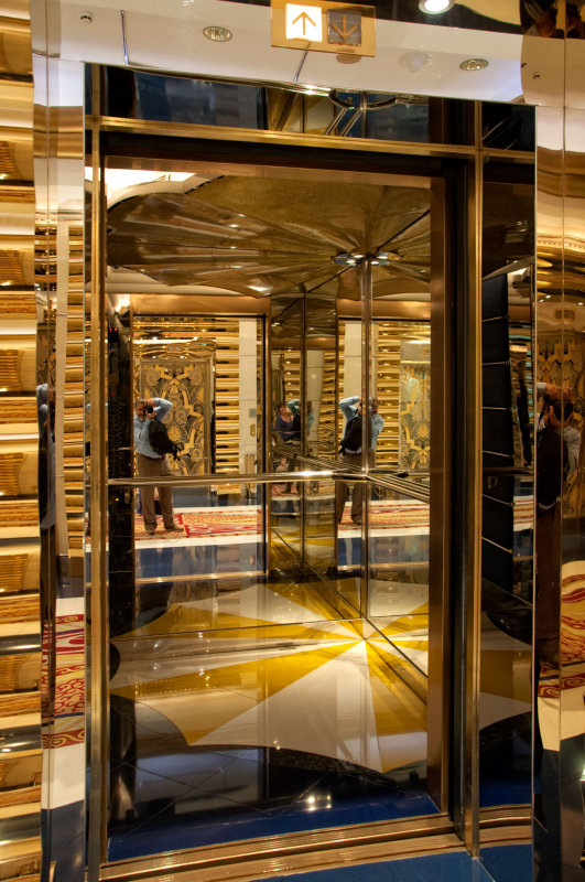 86 Dubai - Burj Al Arab MRC@2014.jpg