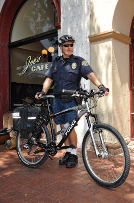 21 California Santa Barbara Policeman MRC@2009.jpg