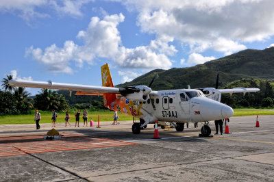 11 Seichelles Praslin Airport MRC@2014.jpg