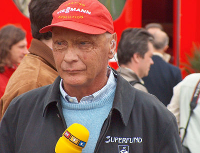 46 Niki Lauda - MRC@2004.jpg
