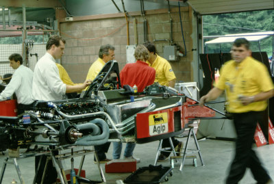121 Ferrari - MRC@1988.jpg