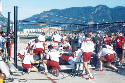 151 GP Brasile McLaren Pit Stop - MRC@1989.jpg