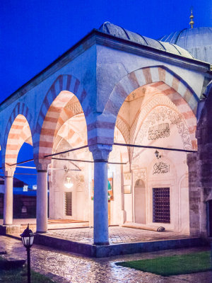 Hadum Mosque at night