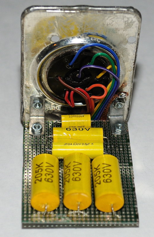 D37_3701.jpg
