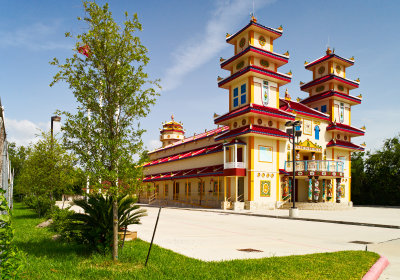 Thanh That Cao Dai Temple on Breeze Drive