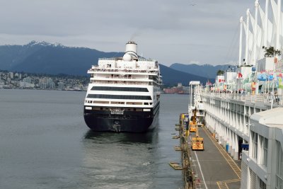 Cruise Ship Leaving Canada Place