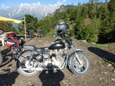 02 My trusty old bike.jpg