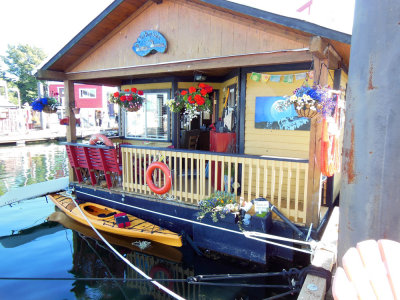 Floating Home Fishermans Wharf