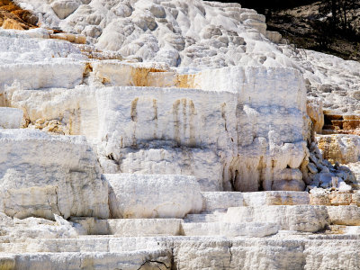 Mammoth Hot Springs Terraces_3 