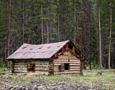 Cabin Outside of Ghost Town Montana_rp.jpg