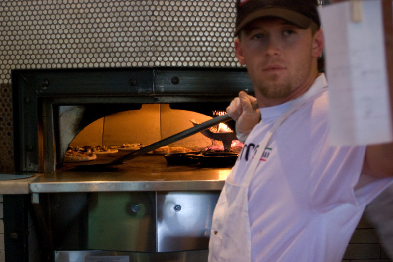 Pizza maker