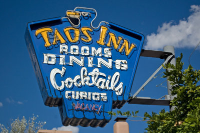 Taos Inn