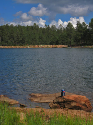 The shores of Woods Canyon Lake