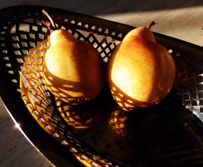 Two Pears 