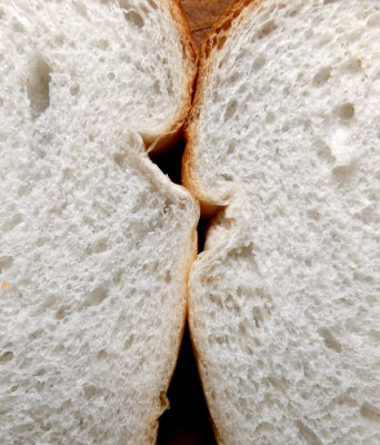 Bread kisses 