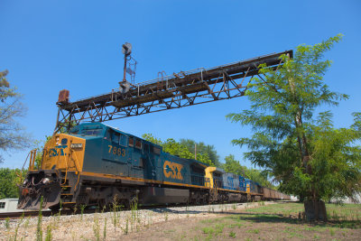 CSX on EVWR heading to load at Sugar Camp Coal. The old NYC signal tower was dismantled and removed in May 2013.