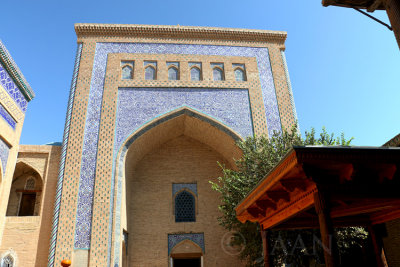 Pahlavon Mahmud Mausoleum