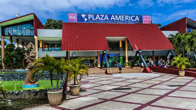 Plaza America