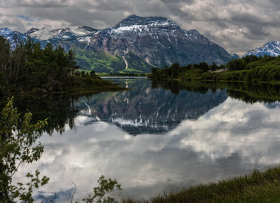 the_beauty_of_waterton_lakes_national_park