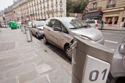 Paris electric cars.jpg