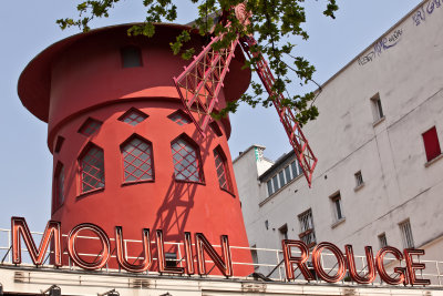 Moulin Rouge.jpg