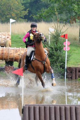 13_d90_DSC_1800 Chloe Allen on Crescendo H.jpg