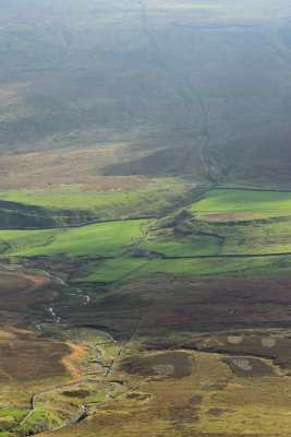 From the top of Pen-y-ghent  14_d800_4336