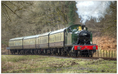 5541 approaches Whitecroft.