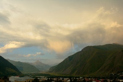 Stepantsminda village and surrounding mountains